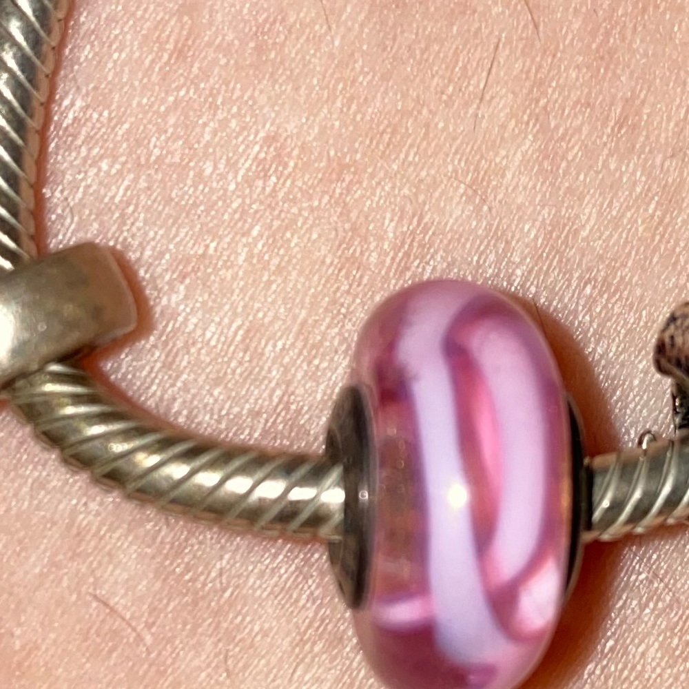 pandora charm (pink)